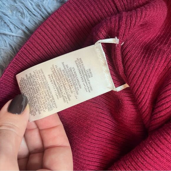BCBG MaxAzria Wool Cashmere Bell Flared Sleeve Burgundy Red Sweater Size S - Picture 6 of 6